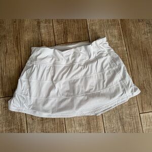 Lululemon Pace Rival Tennis Skirt Womens Size 6 light grey